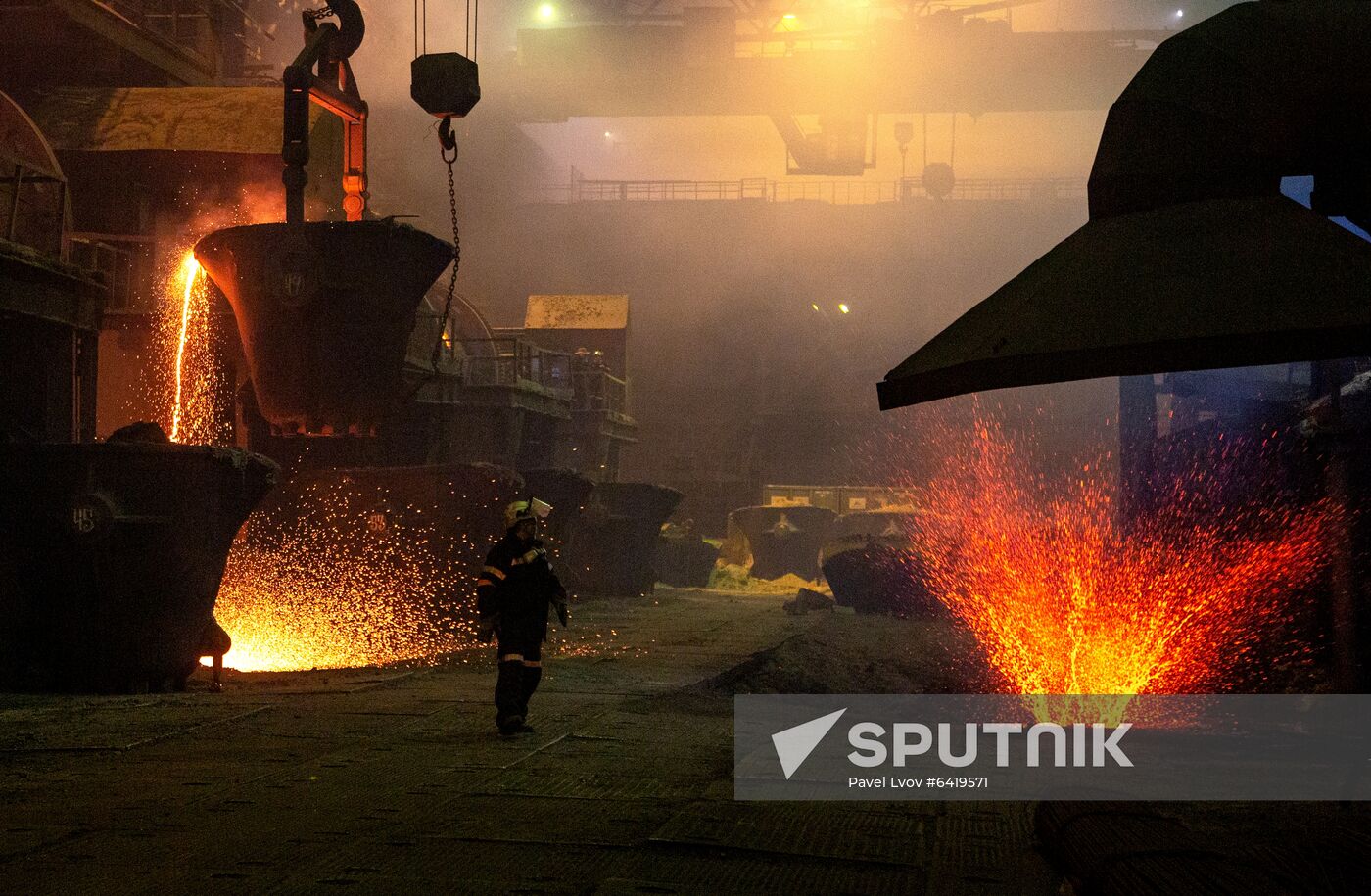 Russia Smelting Workshop