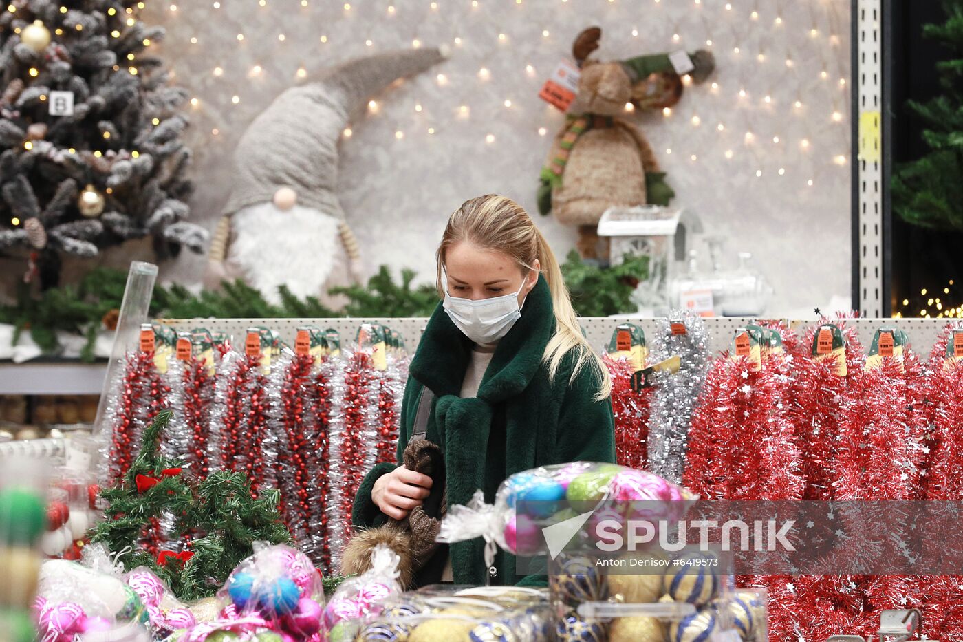 Russia New Year Preparations