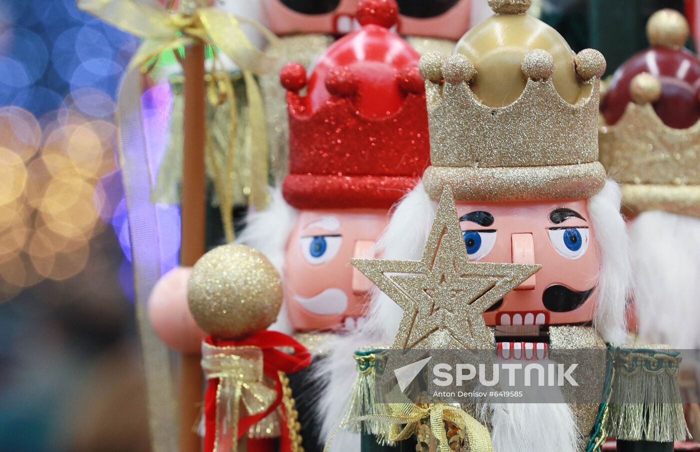 Russia New Year Preparations