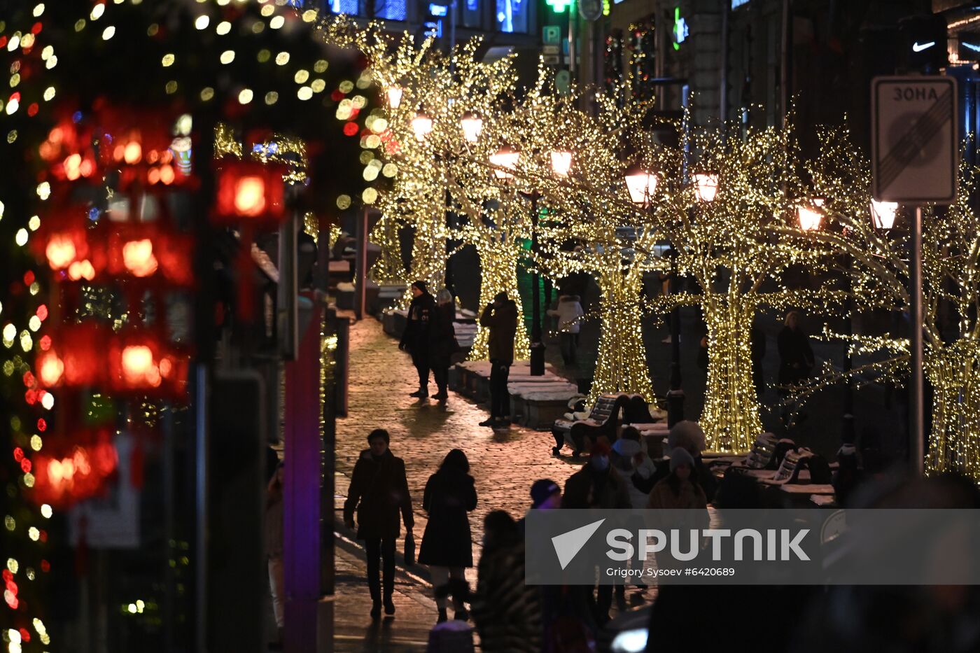 Russia New Year Preparations