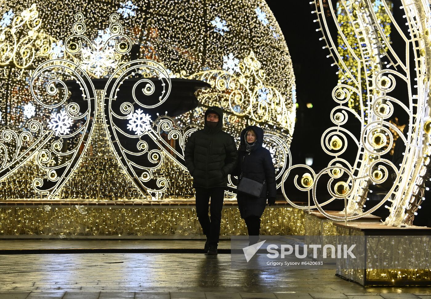 Russia New Year Preparations