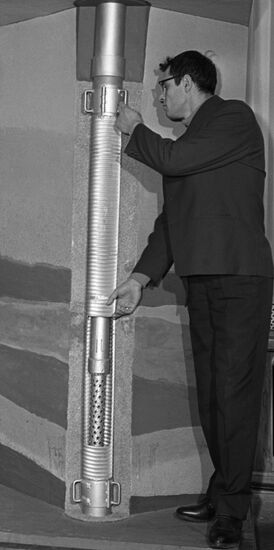 Water-lowering well