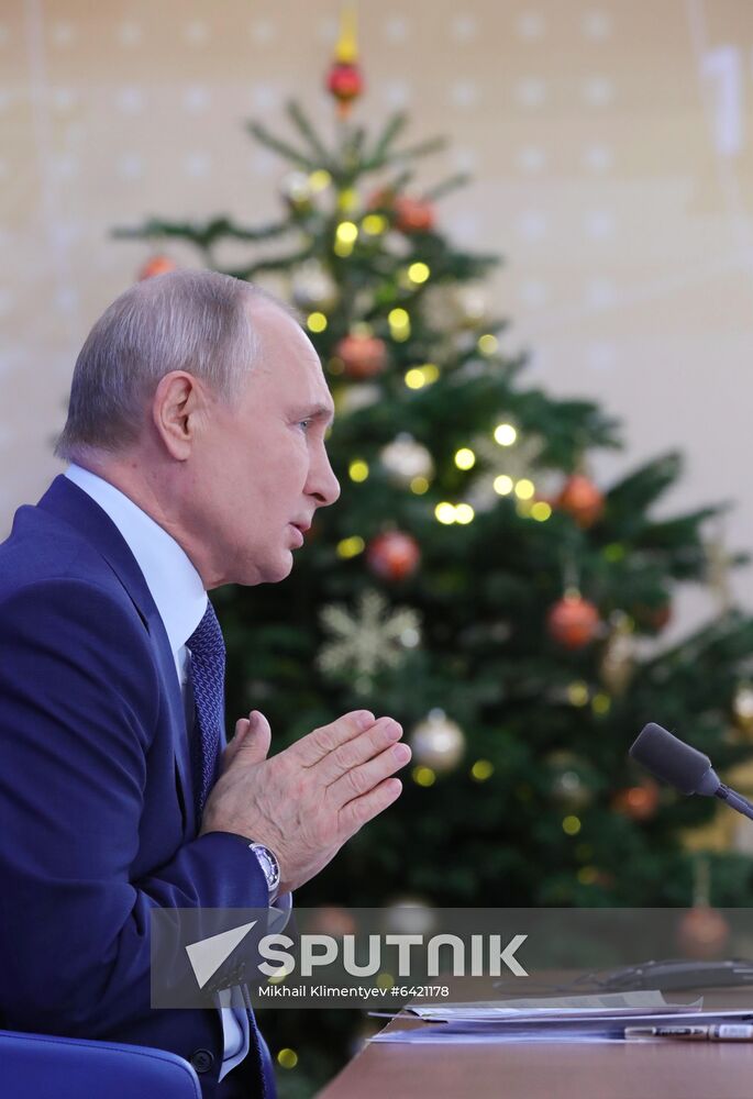 Russia Putin News Conference