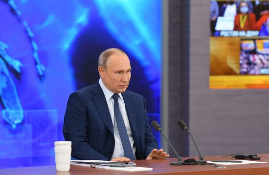 Russia Putin News Conference