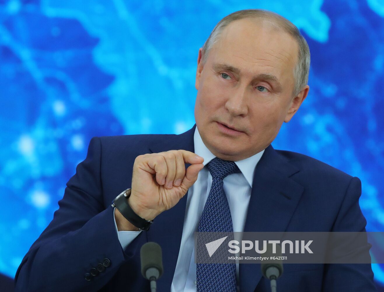 Russia Putin News Conference