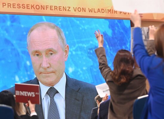 Russia Putin News Conference