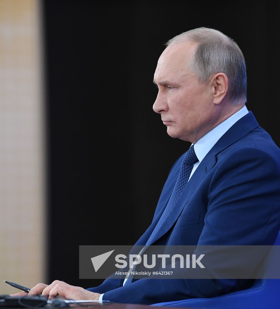 Russia Putin News Conference