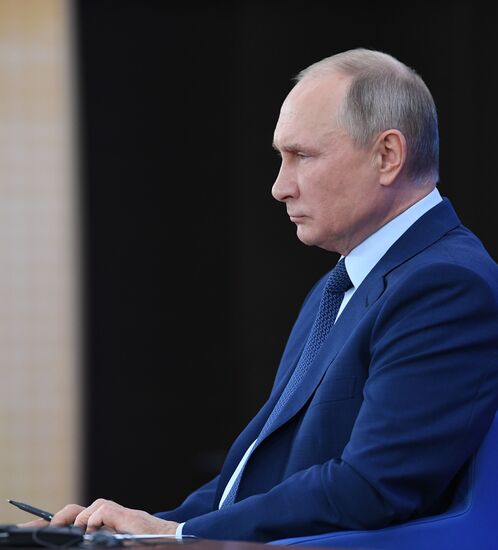 Russia Putin News Conference