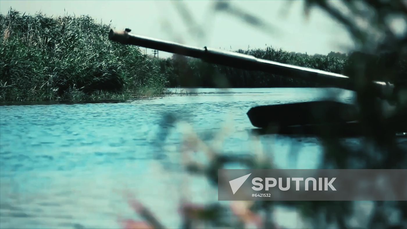 Russia First Floating Tank