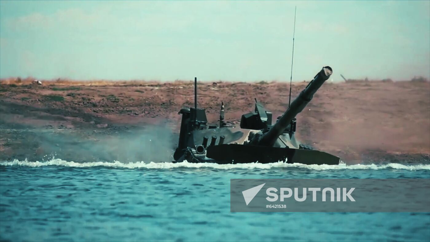 Russia First Floating Tank