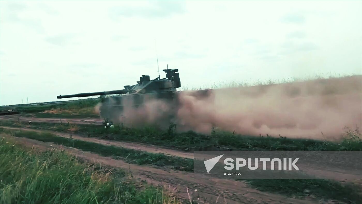 Russia First Floating Tank