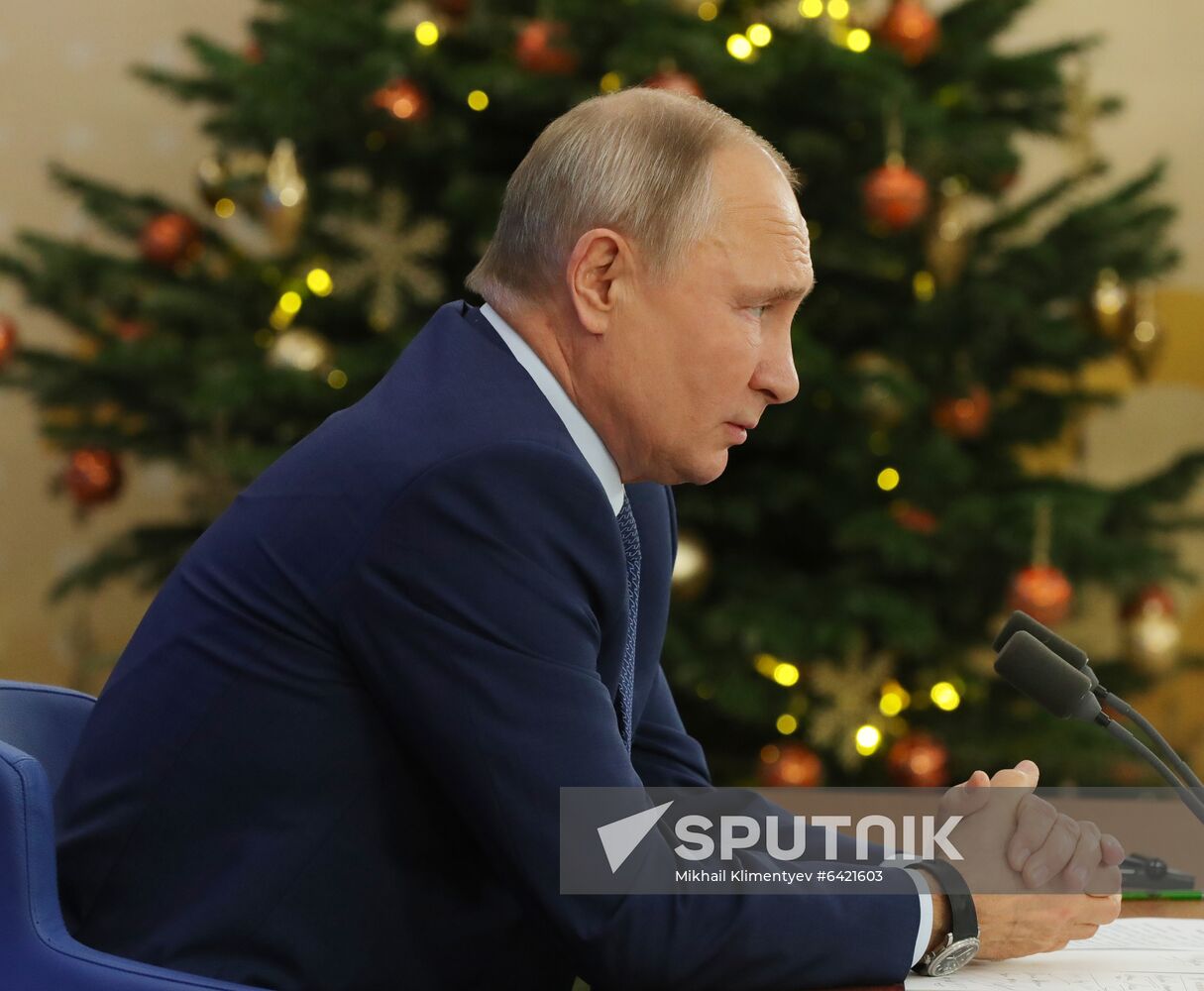 Russia Putin News Conference