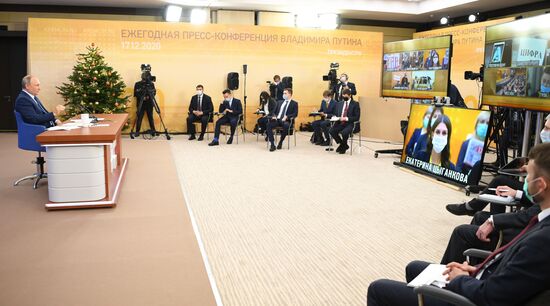 Russia Putin News Conference