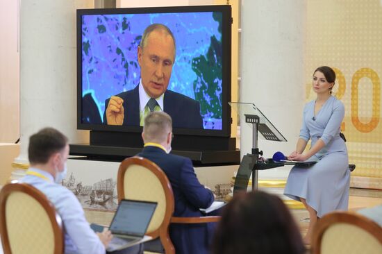 Russia Putin News Conference