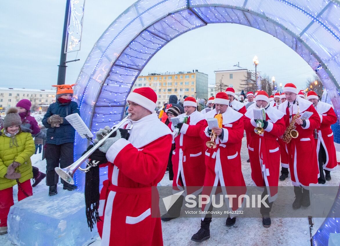 Russia New Year Preparations 