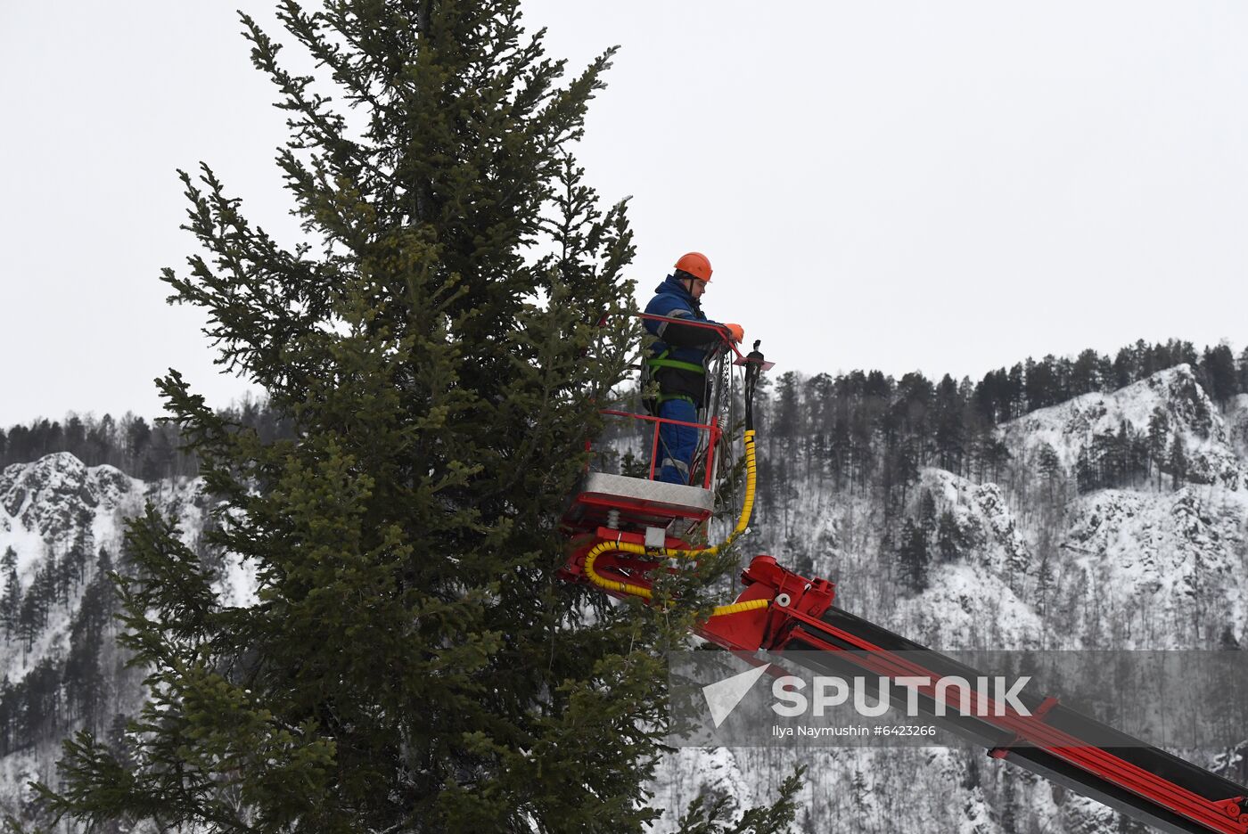 Russia New Year Preparations