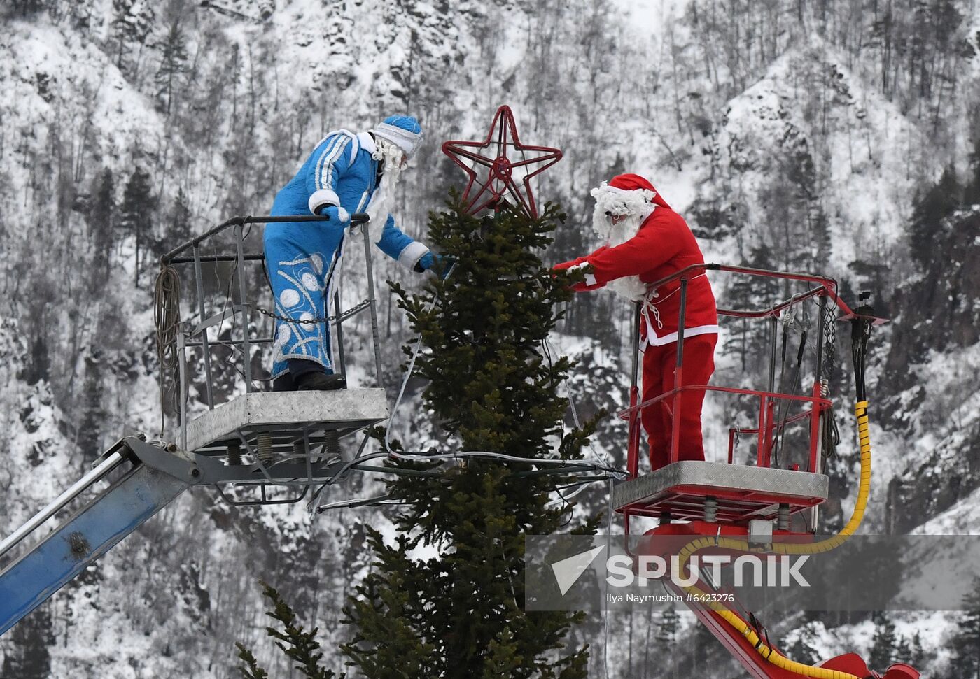 Russia New Year Preparations