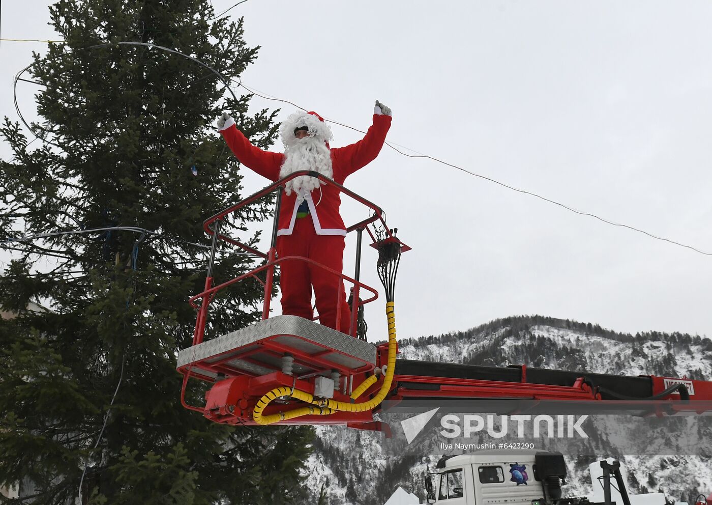 Russia New Year Preparations