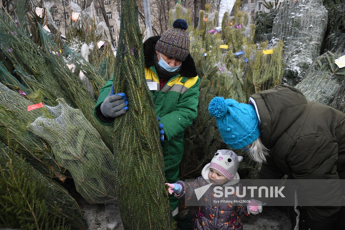 Russia New Year Preparations