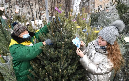 Russia New Year Preparations