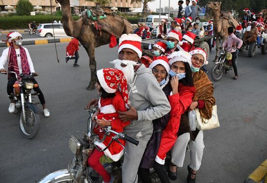 Pakistan Santa Claus Parade