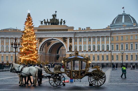 Russia New Year Preparations