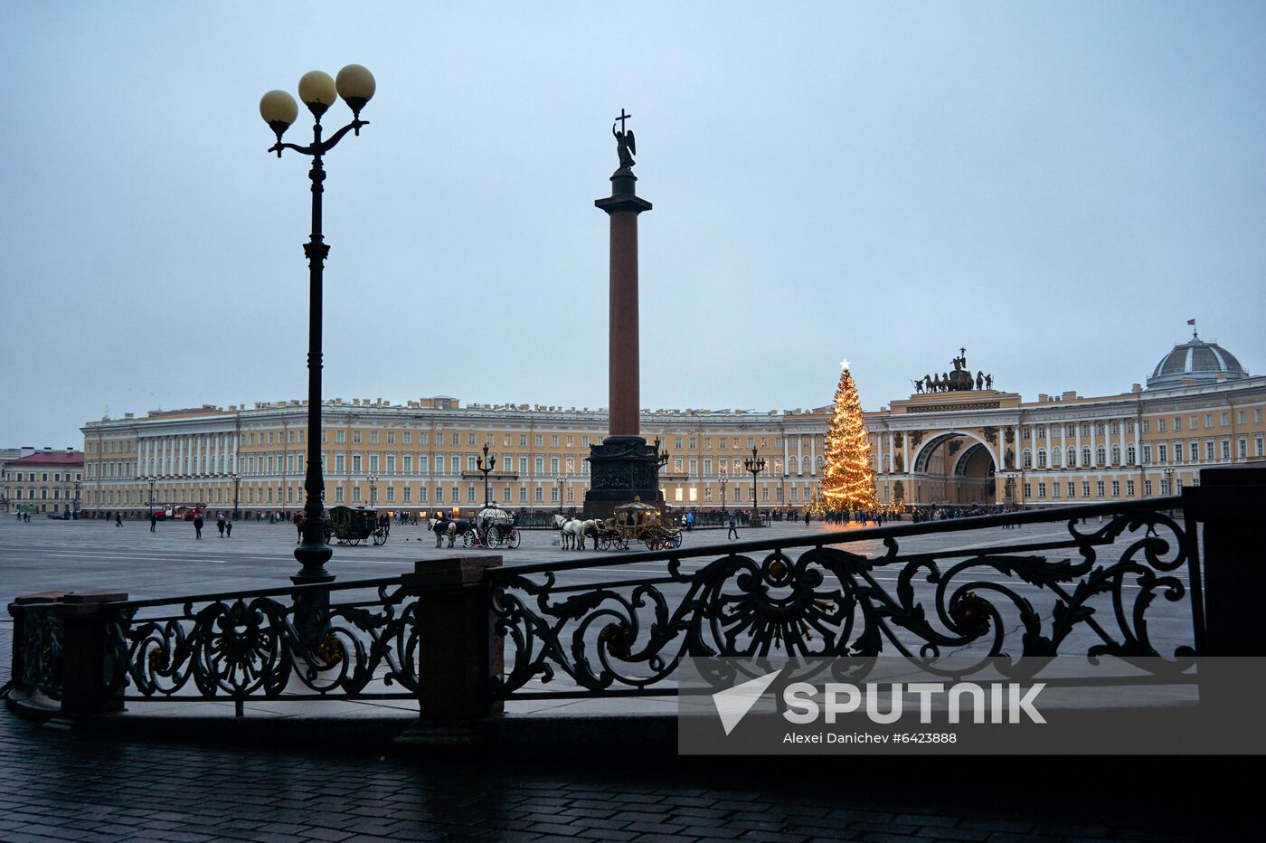 Russia New Year Preparations