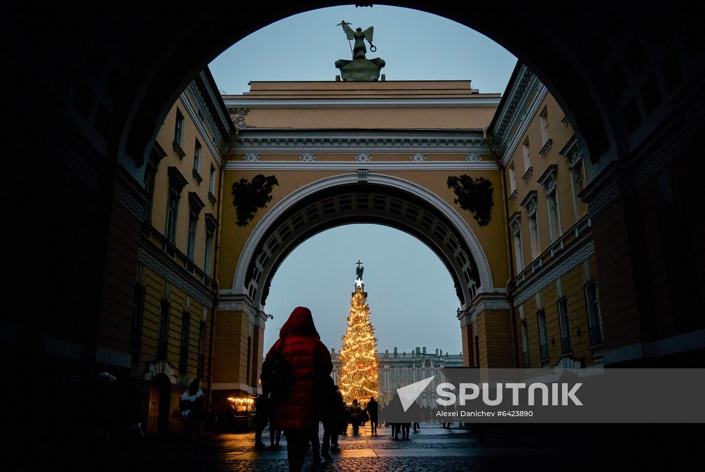 Russia New Year Preparations