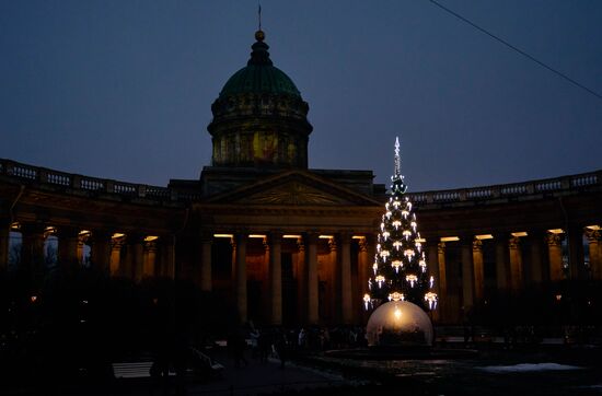 Russia New Year Preparations