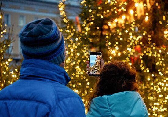 Russia New Year Preparations