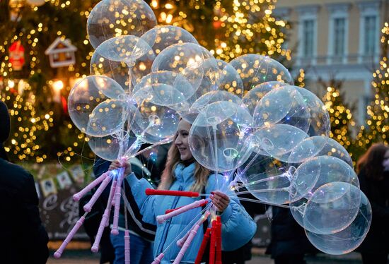 Russia New Year Preparations