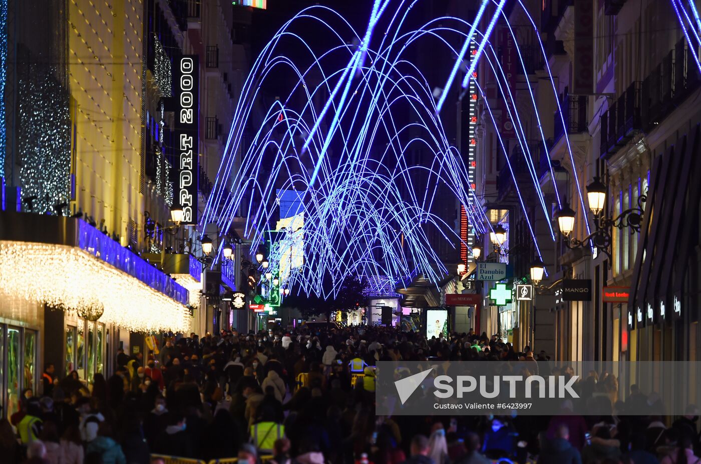 Spain New Year Preparations