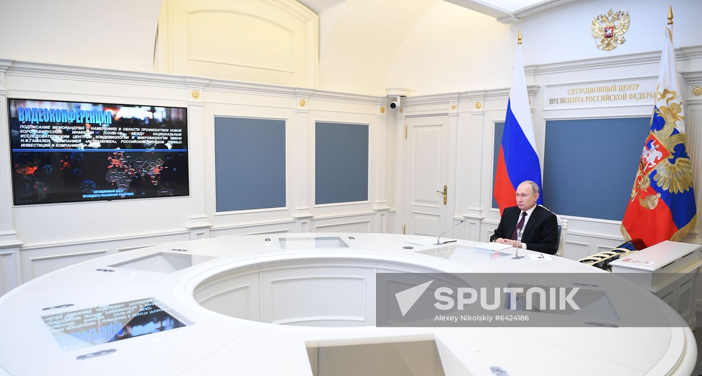 Russia Putin Coronavirus Vaccine Developers