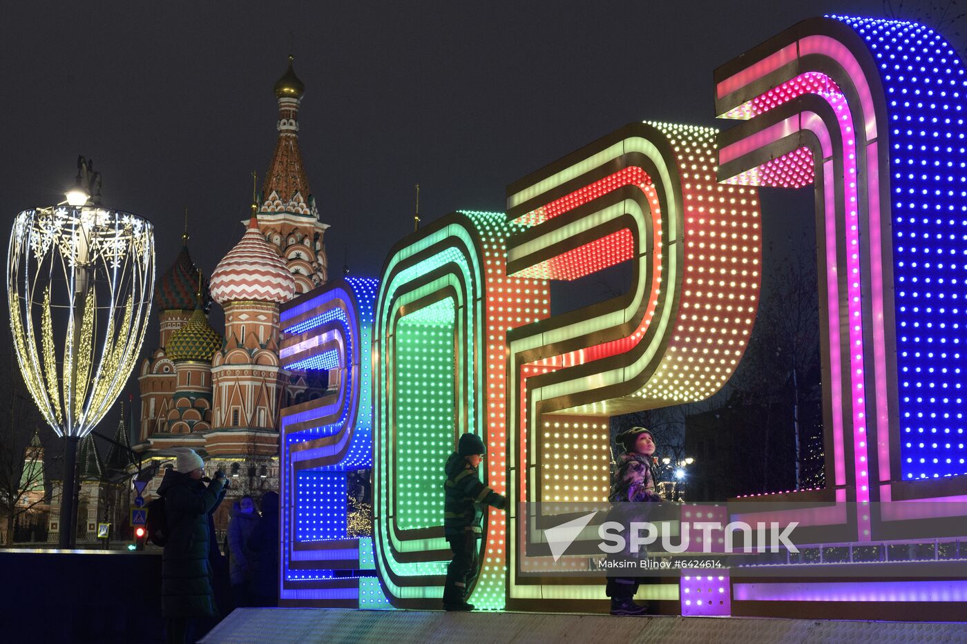 Russia New Year Preparations 