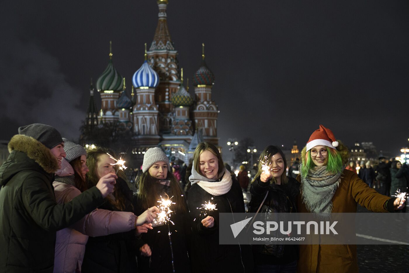 Russia New Year Preparations 