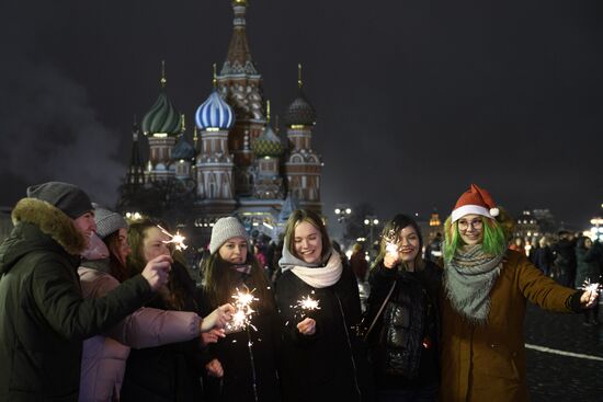 Russia New Year Preparations 