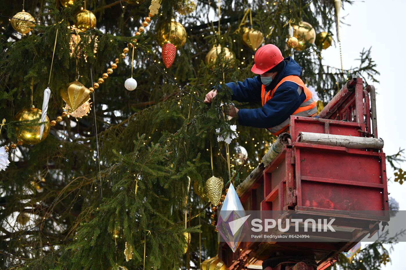 Russia New Year Preparations