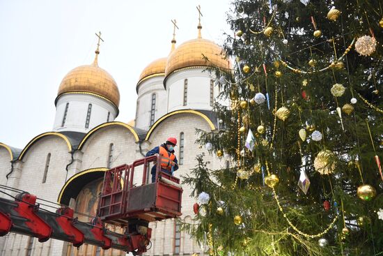 Russia New Year Preparations