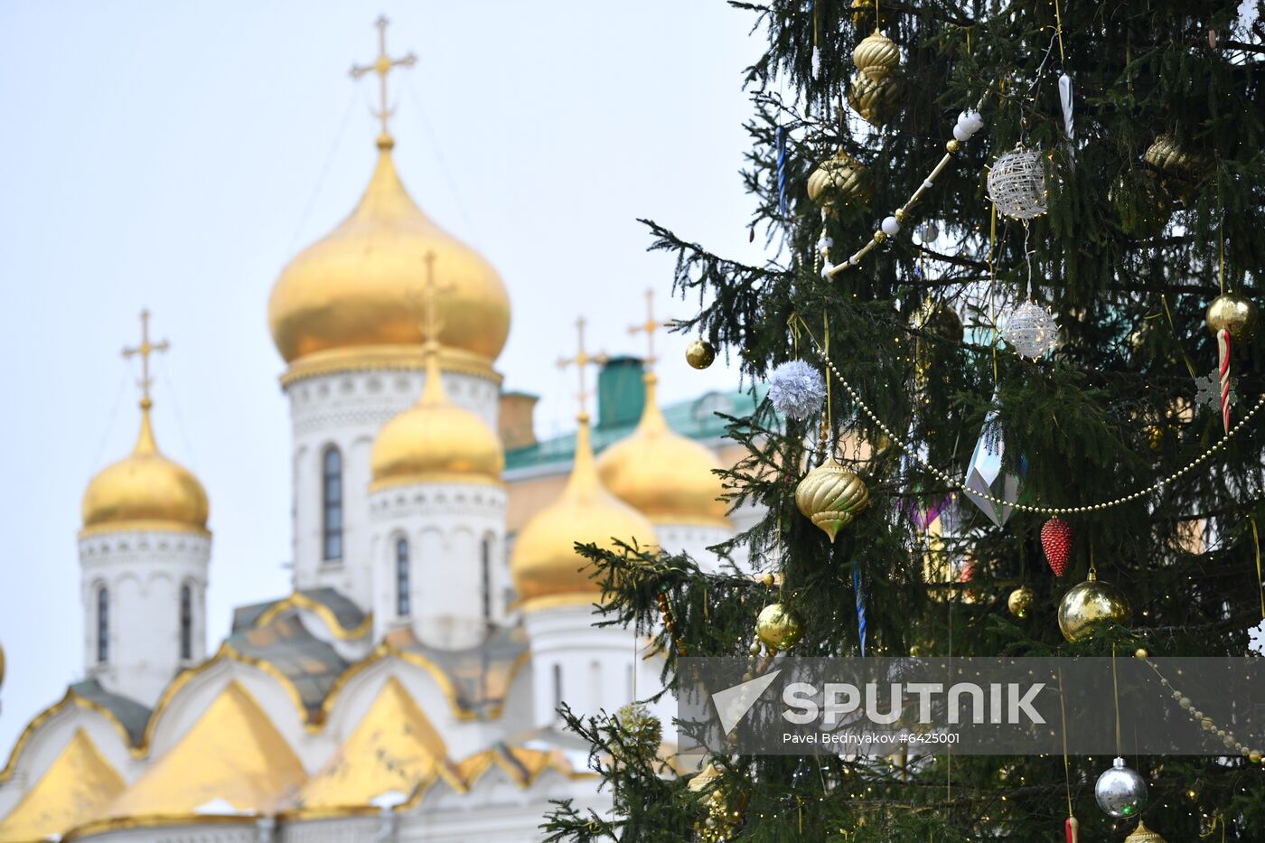 Russia New Year Preparations