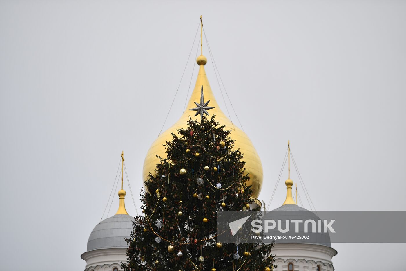 Russia New Year Preparations