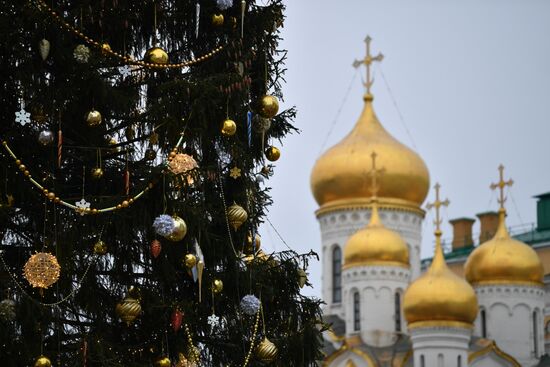 Russia New Year Preparations