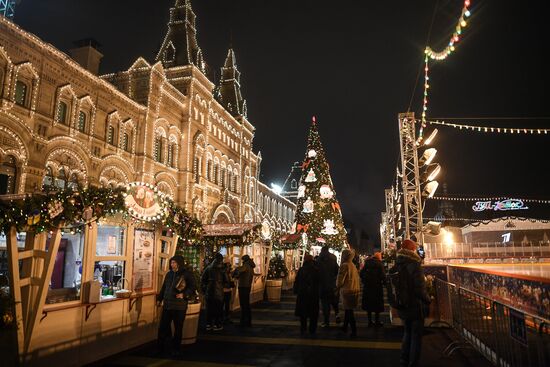 Russia New Year Preparations