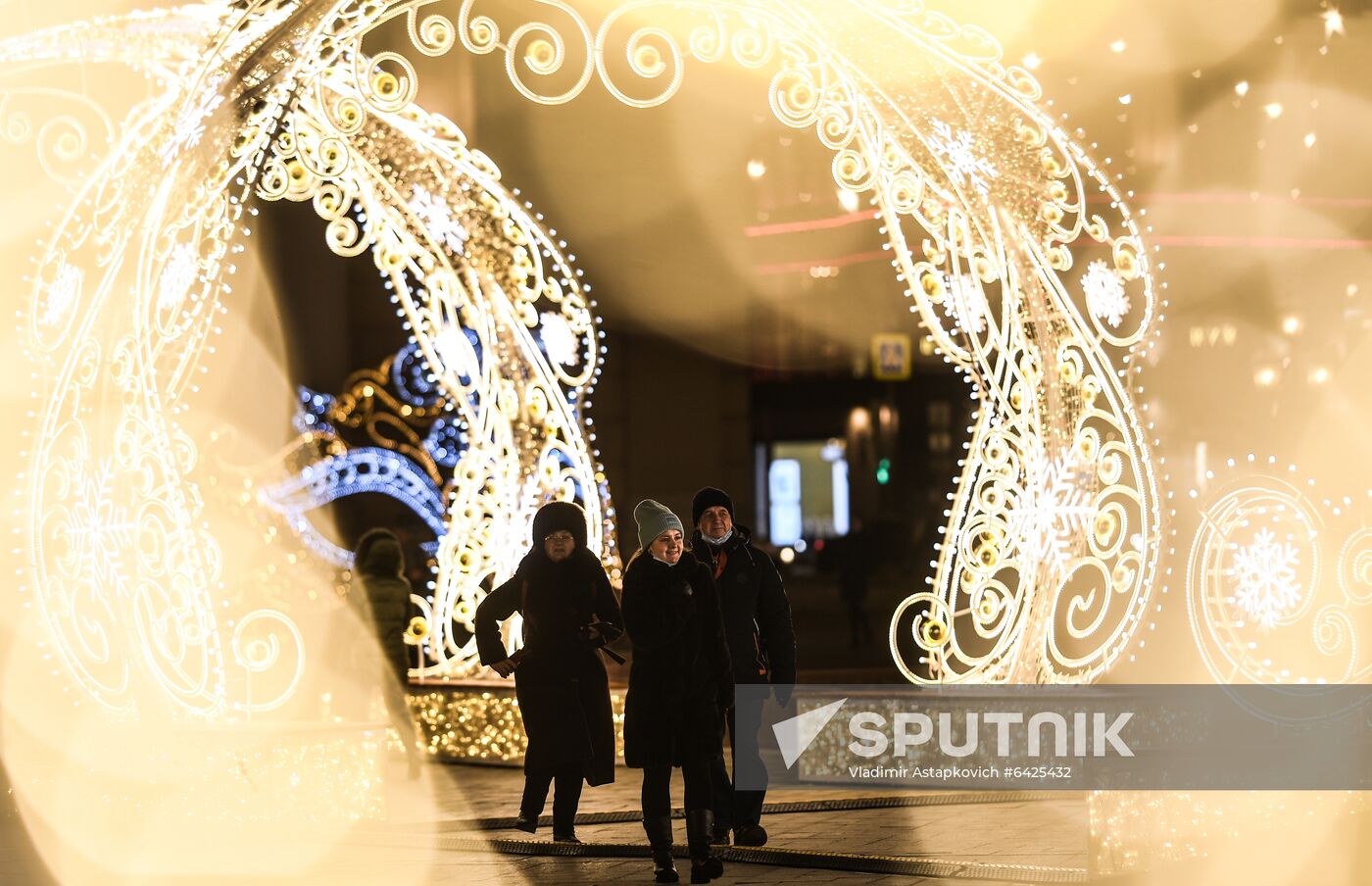 Russia New Year Preparations