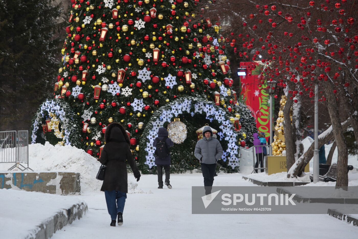 Russia New Year Preparations