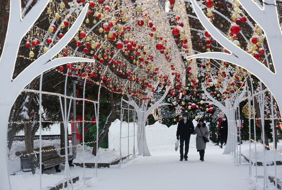 Russia New Year Preparations