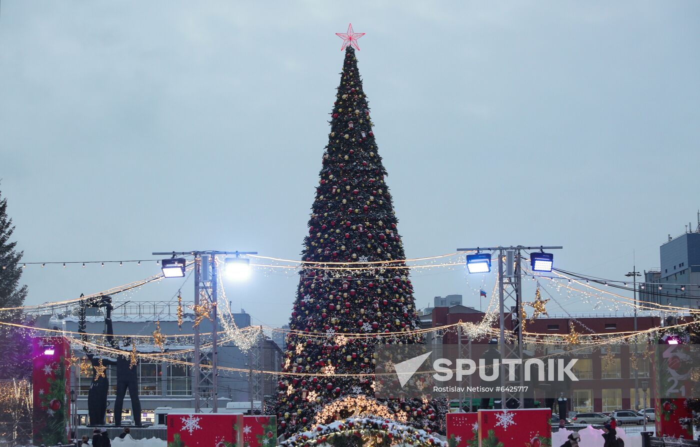 Russia New Year Preparations