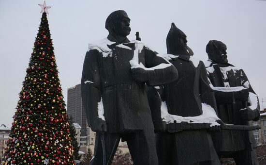 Russia New Year Preparations