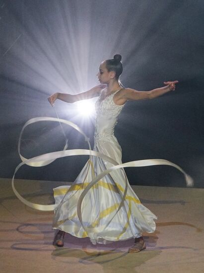 Russia Figure Skating Rhythmic Gymnastics Show