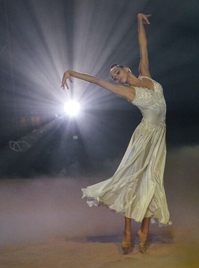 Russia Figure Skating Rhythmic Gymnastics Show