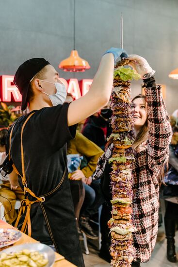Russia Highest Burger